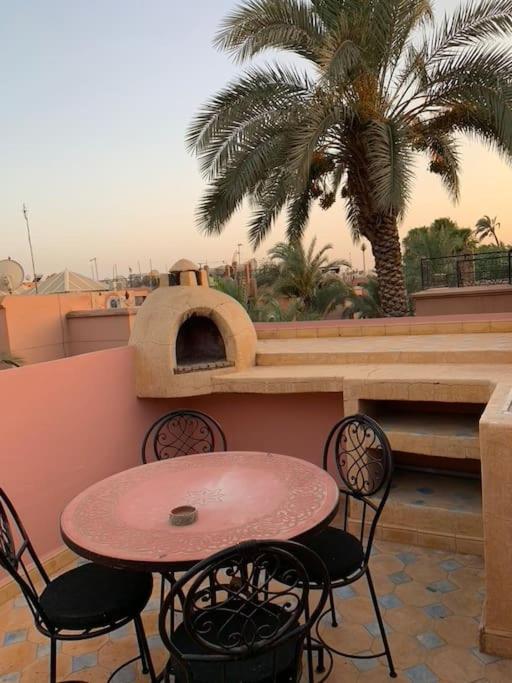 Ryad De Charme Authentique Piscine Calme Marrakesh Buitenkant foto